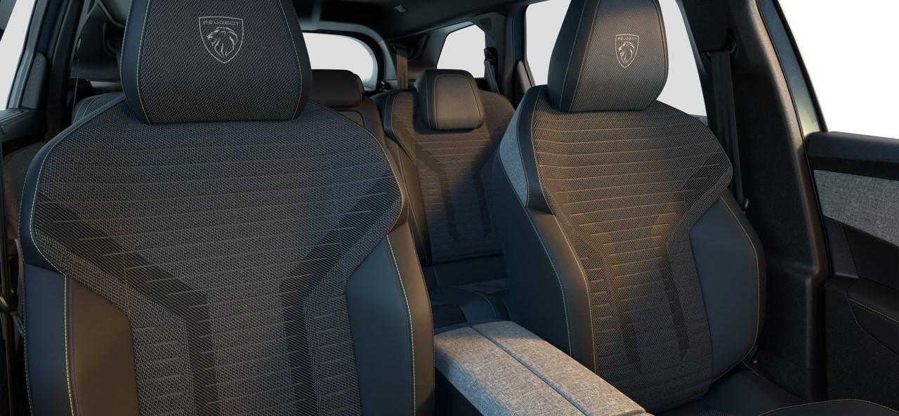PEUGEOT Nuovo 5008 Hybrid 145 e-DCS6 GT