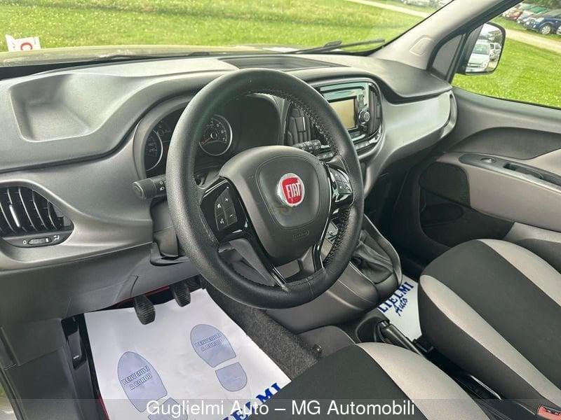 FIAT Doblò 1.4 T-Jet 16V Natural Power Lounge 7 Posti