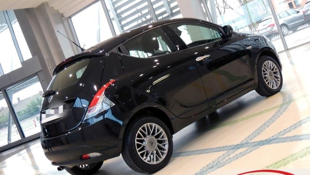 Lancia Ypsilon 1.3 MJT 16V 95 CV 5 porte S&S Platinum