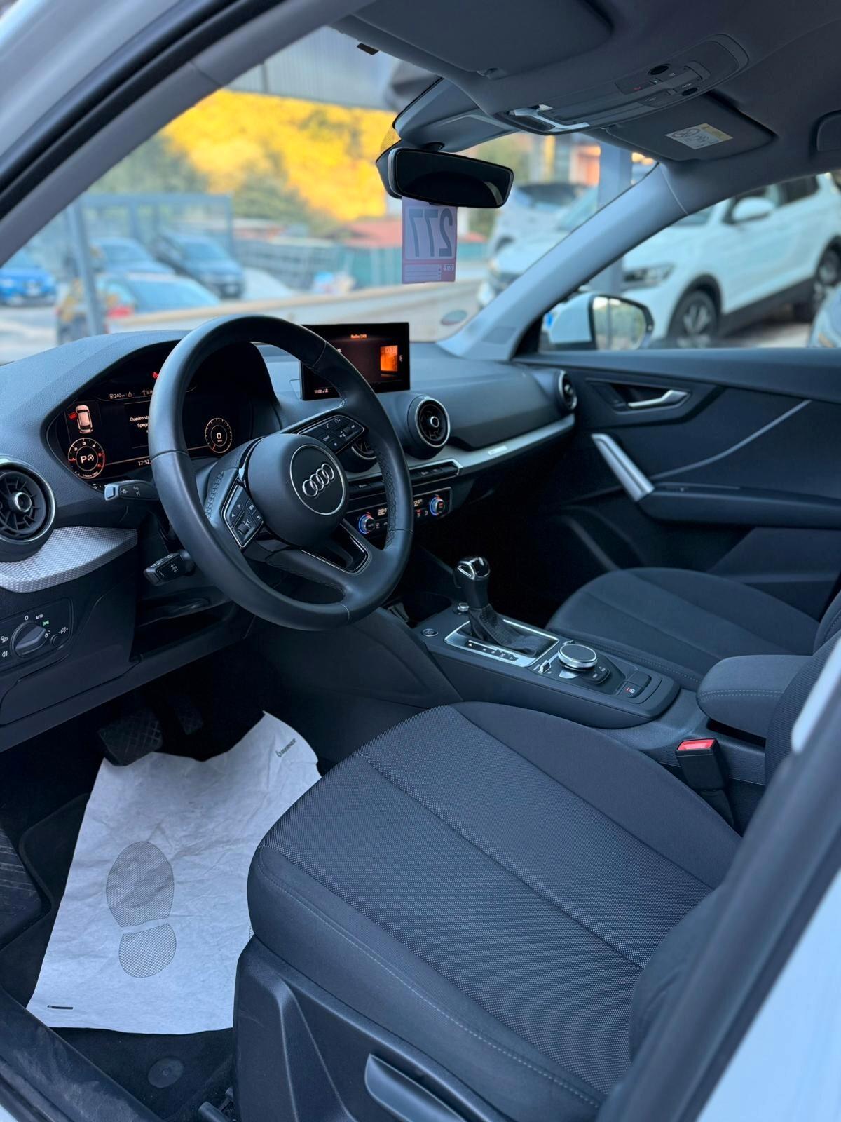 Audi Q2 35 TDI S tronic line Edition