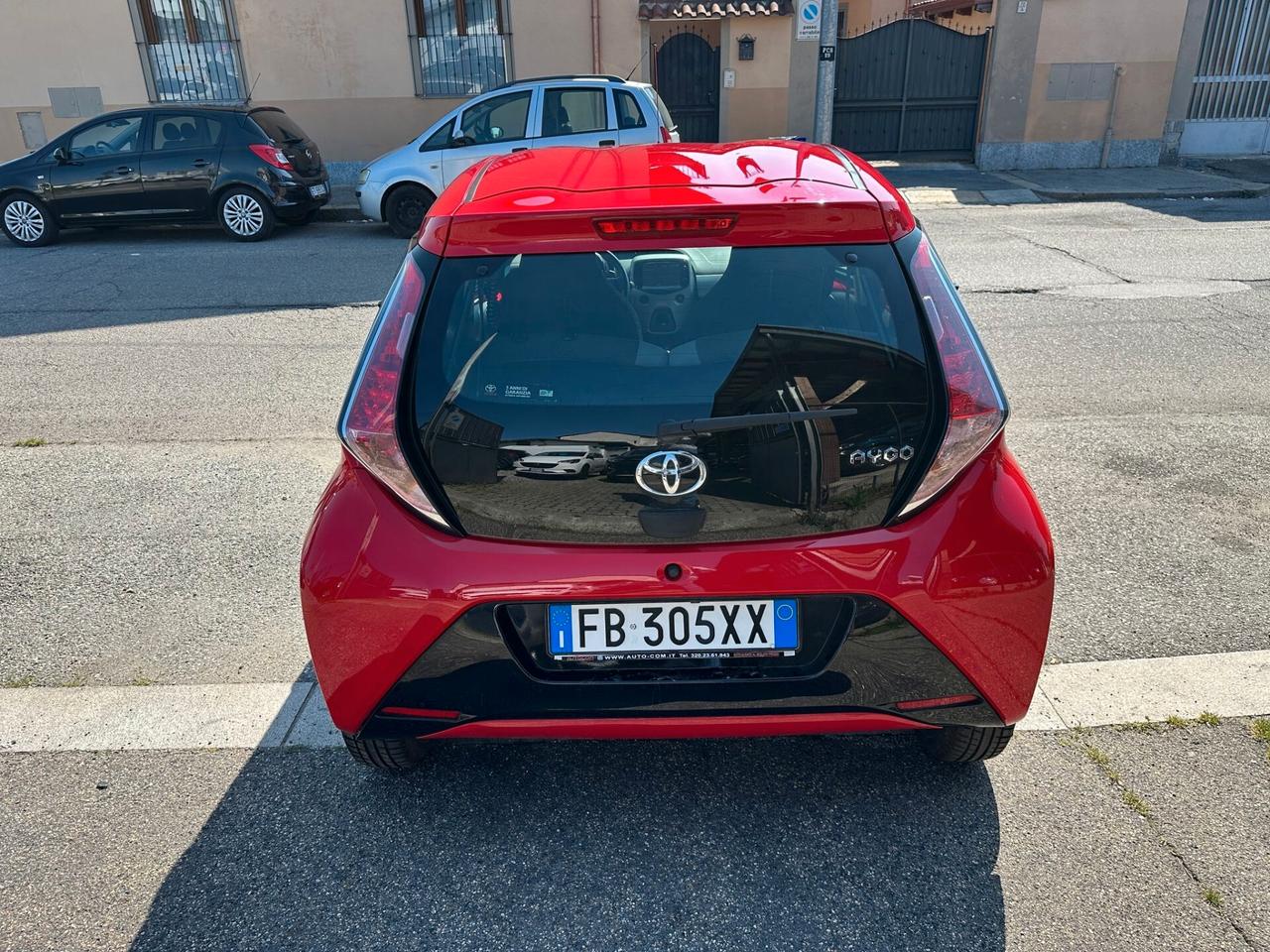 Toyota Aygo 1.0 VVT-i 69 CV 5 porte x-clusiv