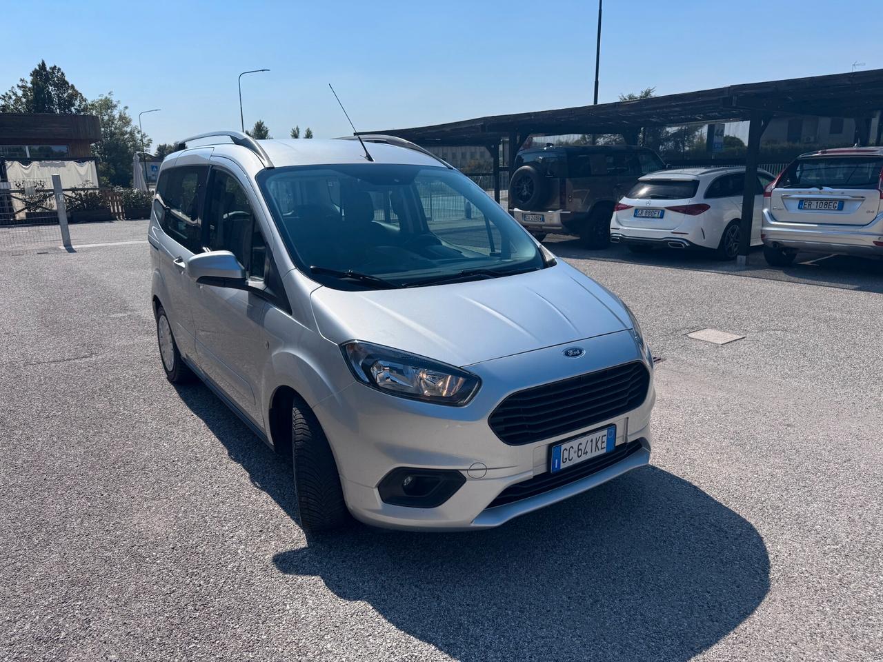 Ford Tourneo Courier 1.5 TDCI 100 CV S&S Plus