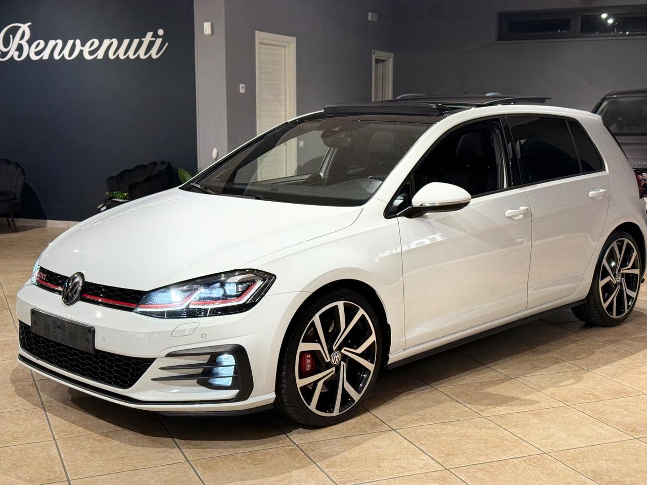 Golf GTI 2.0 TSI 245cv DSG Performance