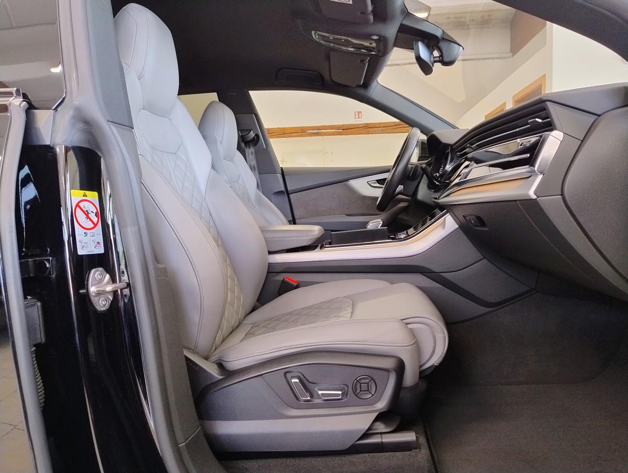 Audi Q8 50 3.0 tdi mhev S-LINE quattro SEDILI LUCI AMBIENT