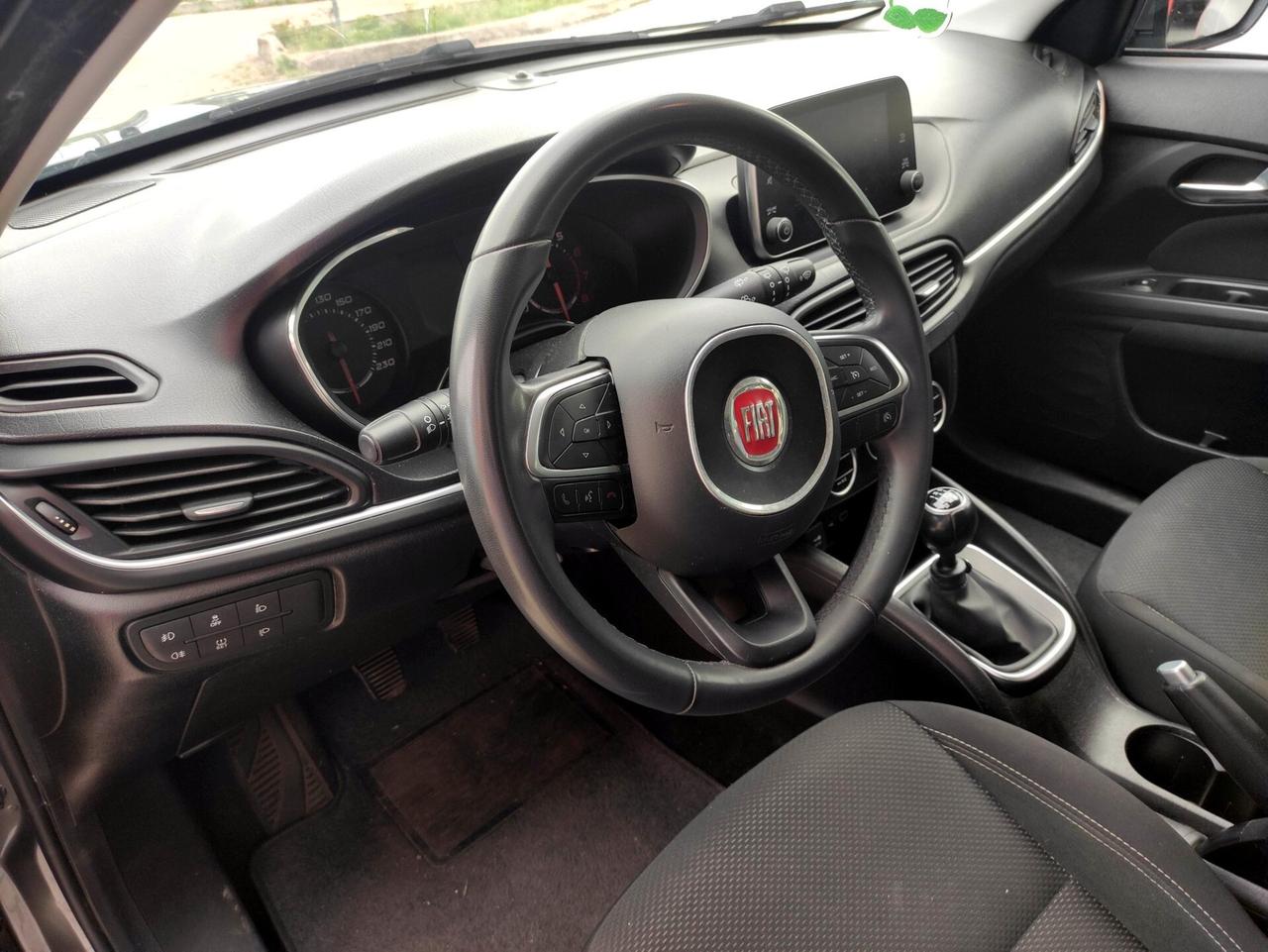 Fiat Tipo 5 porte Lounge