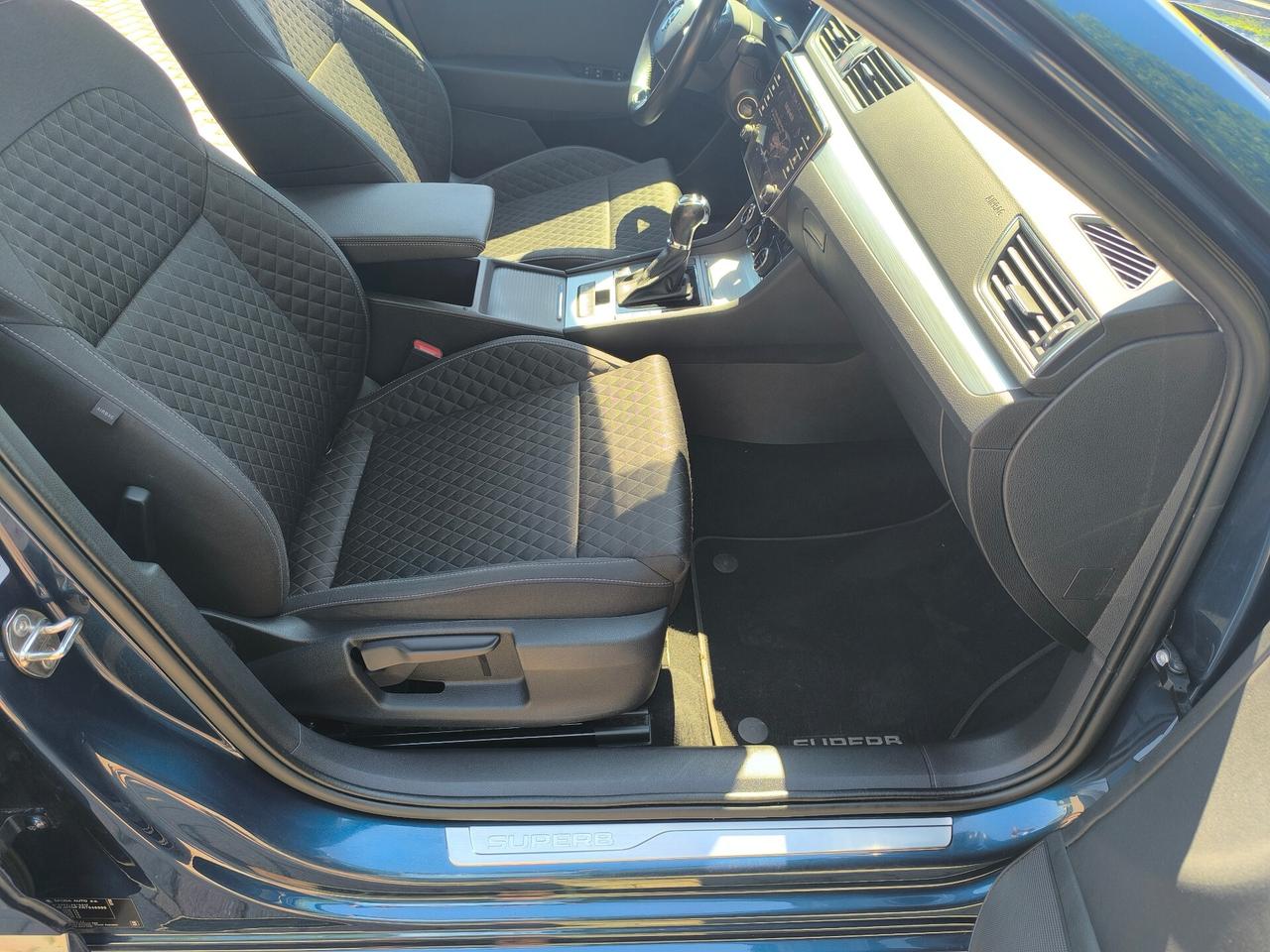 Skoda Superb 2.0 TDI EVO 150 CV SCR DSG Wagon Executive