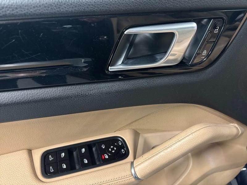 Porsche Cayenne 3.0 tiptronic