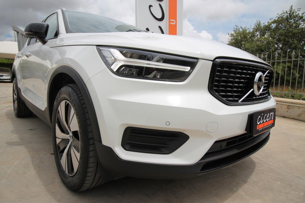 Volvo XC40 2.0 D3 150cv Momentum Geartronic | 2019