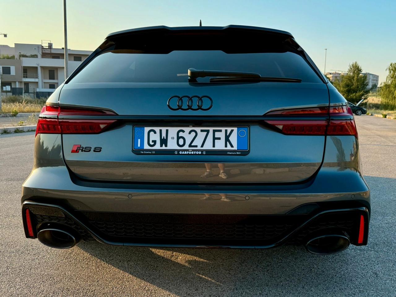 Audi RS6 RS 6 Avant 4.0 TFSI V8 quattro tiptronic Performance