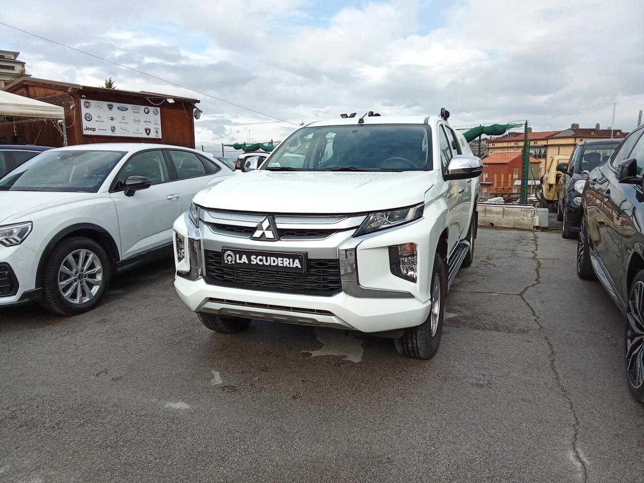 Mitsubishi L200 2.3 D Double Cab 4x4 Super Select Diamond