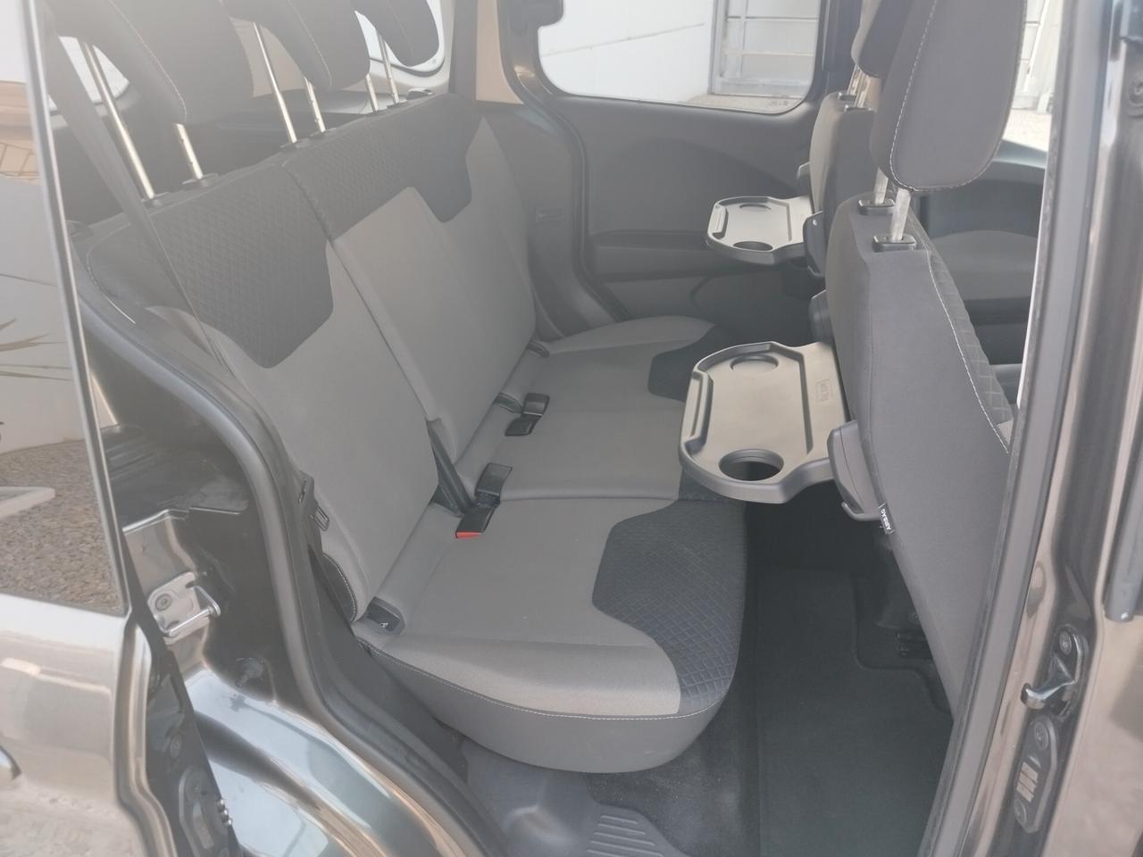 Ford Tourneo Courier Tourneo Courier 1.5 TDCI 95 CV Titanium
