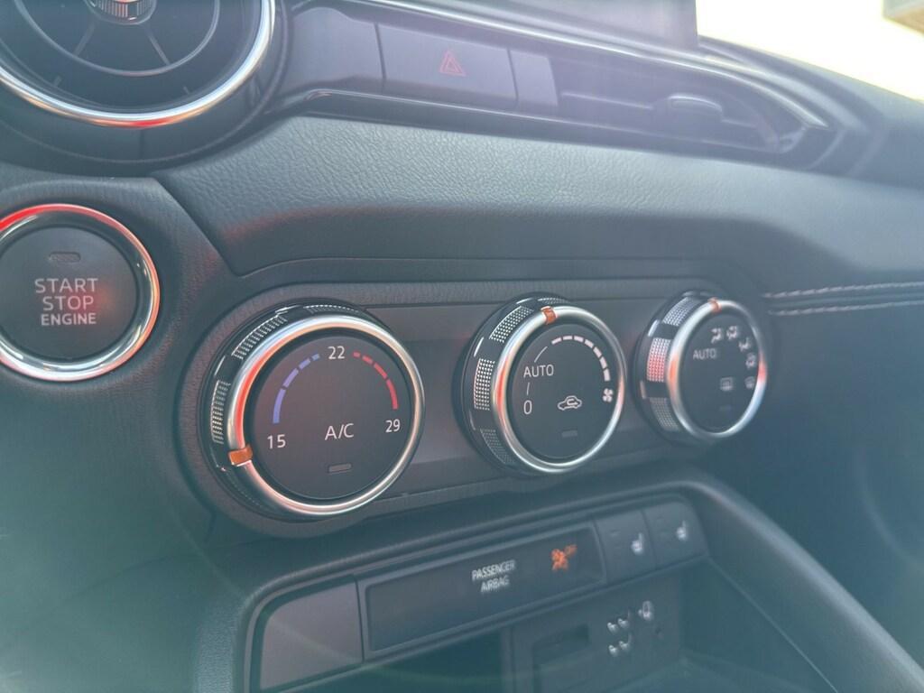 Mazda MX-5 Soft Top 2.0 Skyactiv-G Sport i-Activsense Technology