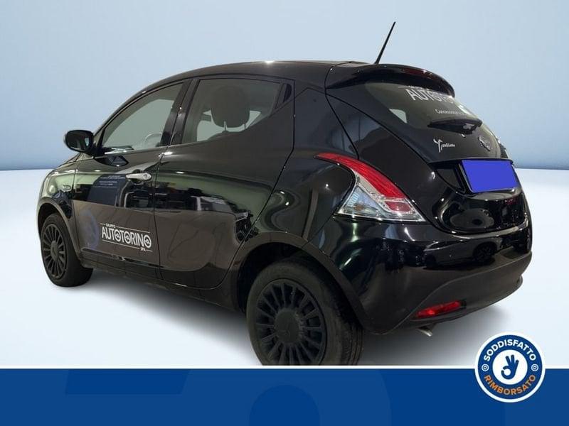 Lancia Ypsilon MY23 1.0 FIREFLY 70 CVSTART&STOP HYBRID SILVER