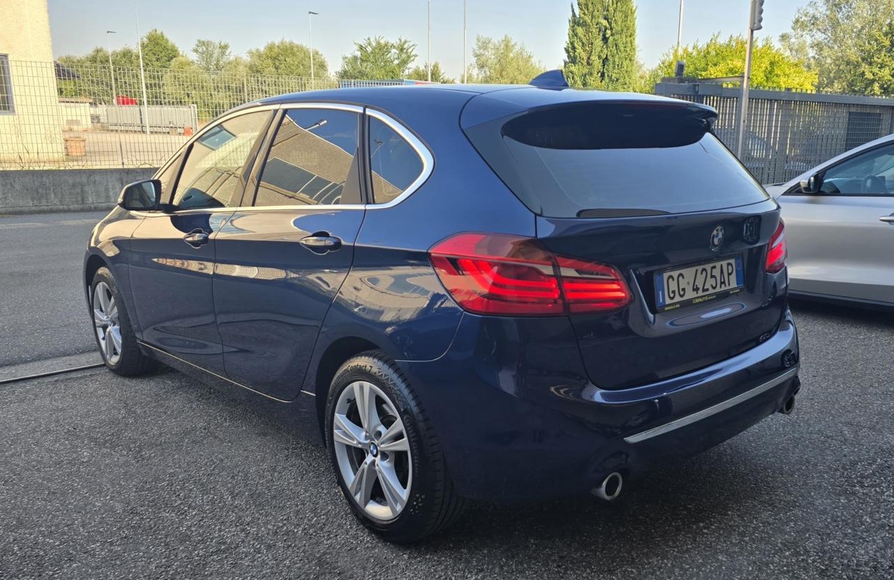 Bmw serie2 Active Tourer 220d Luxury aut. Xdrive 190cv PELLE LED
