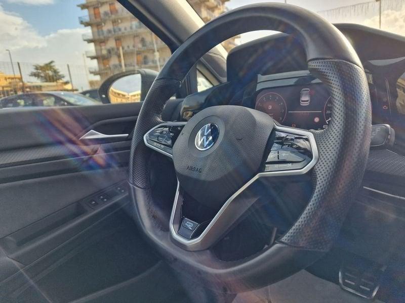 Volkswagen Golf 1.5 eTSI 150 CV EVO ACT DSG R-Line