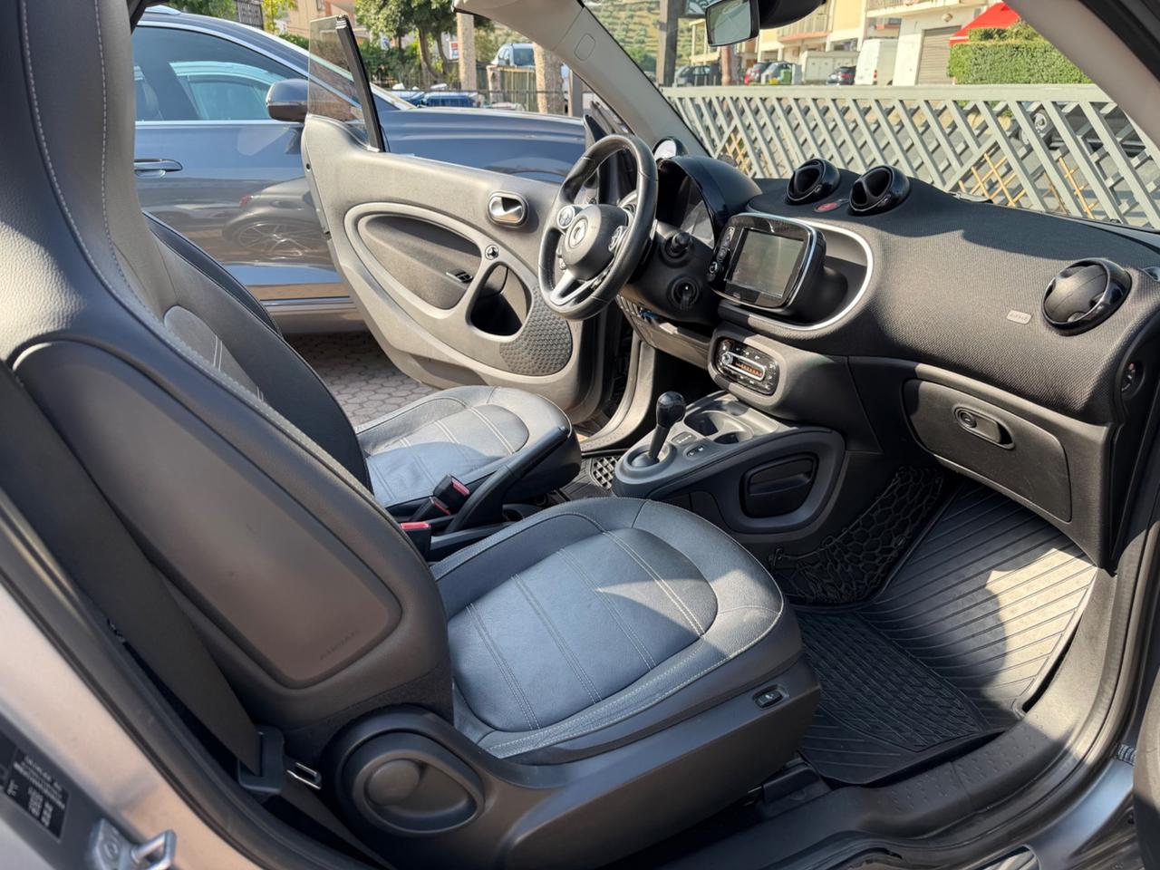 Smart ForTwo 90 0.9 Turbo twinamic cabrio Brabus edition