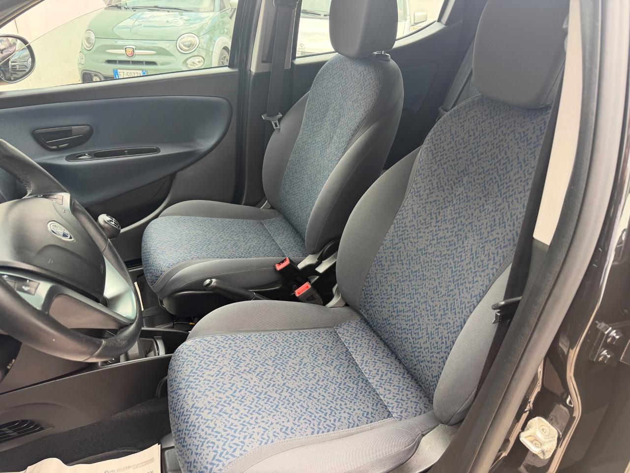 Lancia Ypsilon 1.0 FireFly 5 porte S&S Hybrid Gold Plus