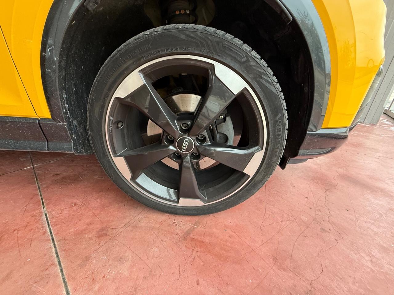 Solo da QUALITYCARS PESCARA Audi Q2 1.6 TDI Sport TRIBUTO LAMBORGHINI