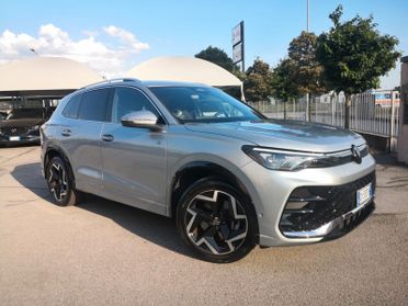 Volkswagen Tiguan 2.0 TDI 150 CV DSG R-Line ***GARANZIA VW***TELECAMERA***