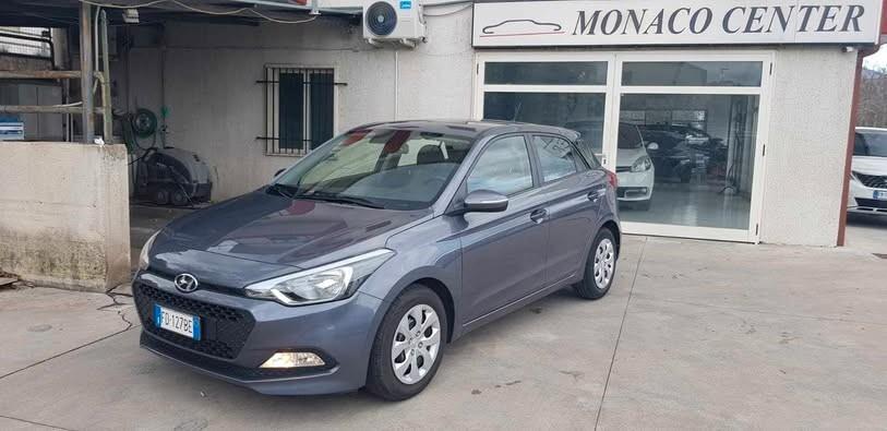 Hyundai i20 1.1 CRDi 12V "KM 64000"