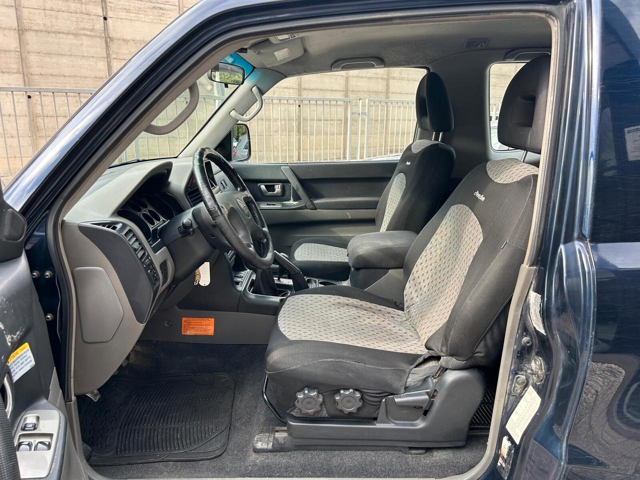 Mitsubishi Pajero 2.5 TDI 3p. GL