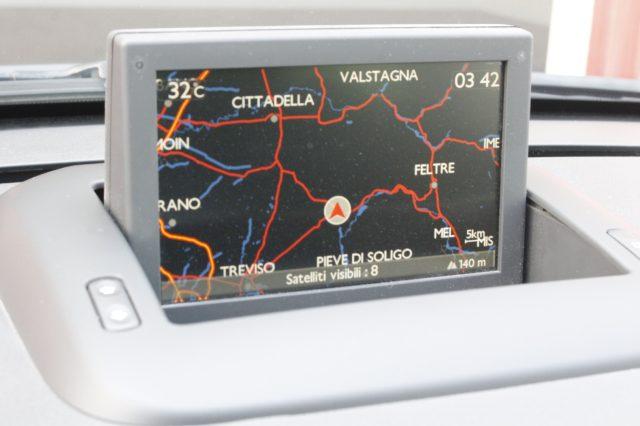 PEUGEOT 5008 1.6 HDi 115CV Business 7 POSTI