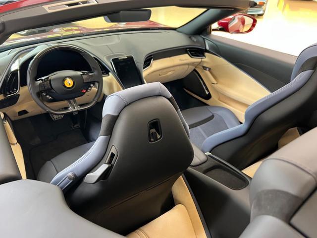 FERRARI Roma Spider / Pelle Carta da zucchero / UNICA