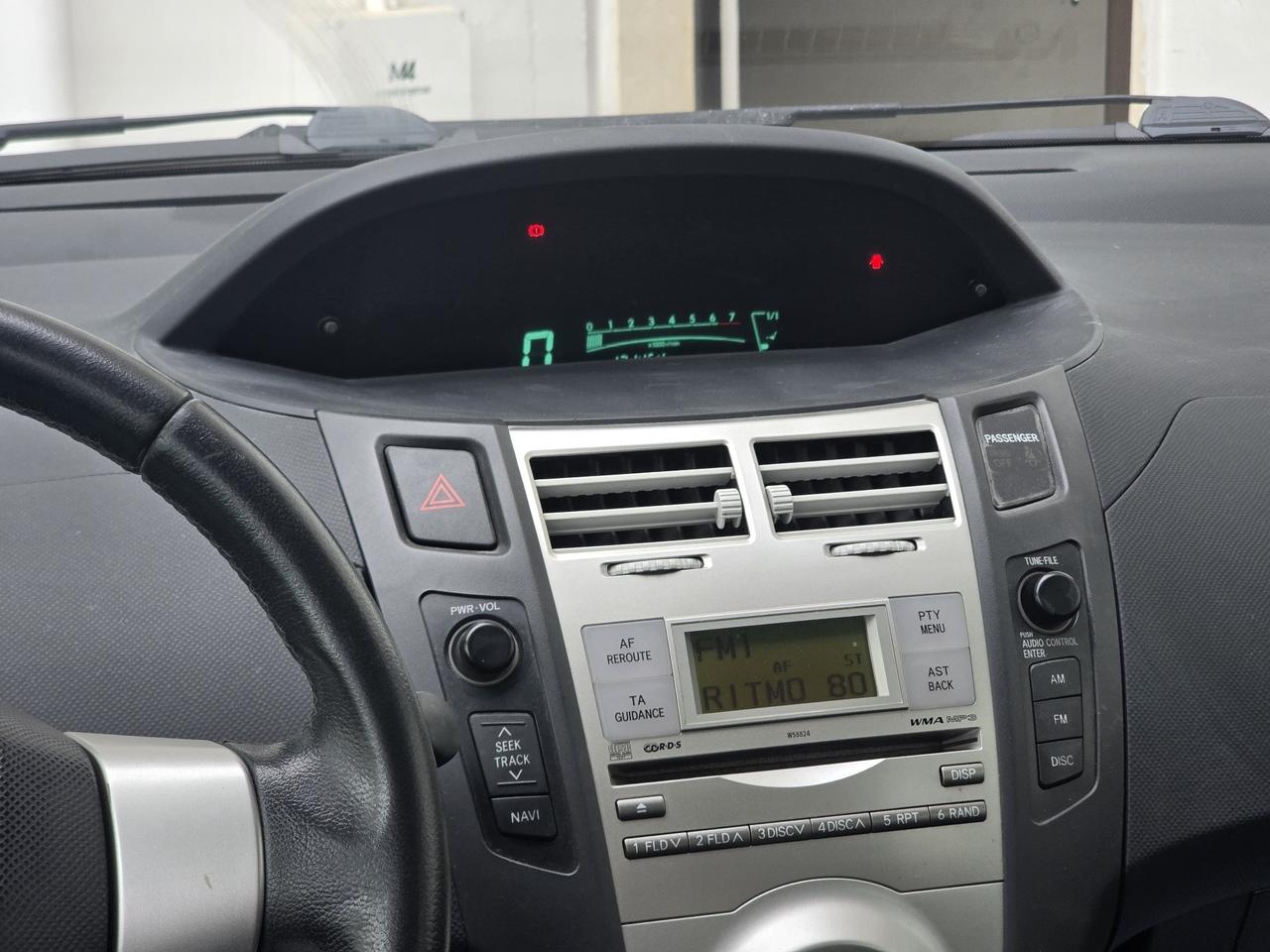 Toyota Yaris 1.3 5 porte Sol