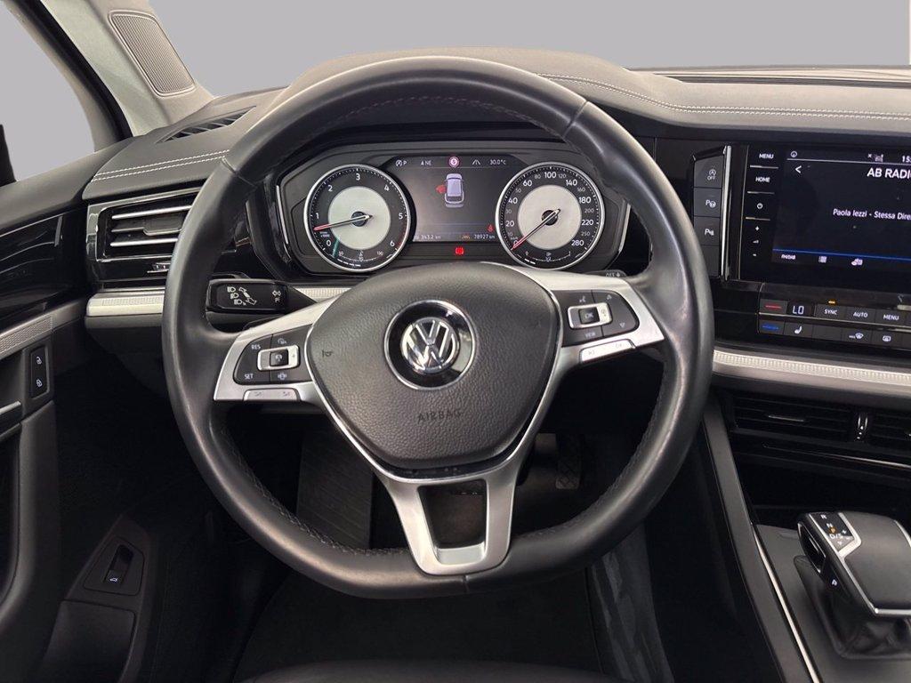 VOLKSWAGEN Touareg 3.0 v6 tdi advanced 231cv tiptronic del 2019