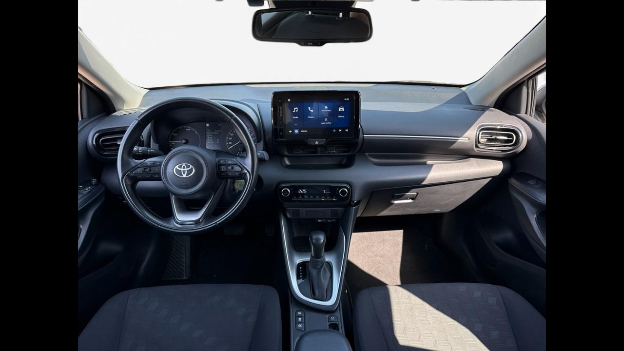 TOYOTA Yaris IV 2020 - Yaris 1.5h Active