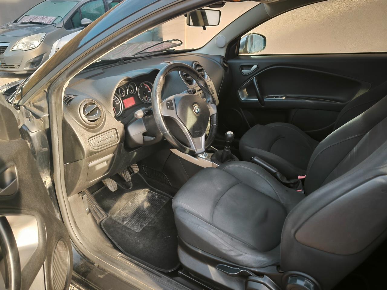 Alfa Romeo MiTo 1.3 JTDm-2 95 CV S&S Distinctive Sport Pack