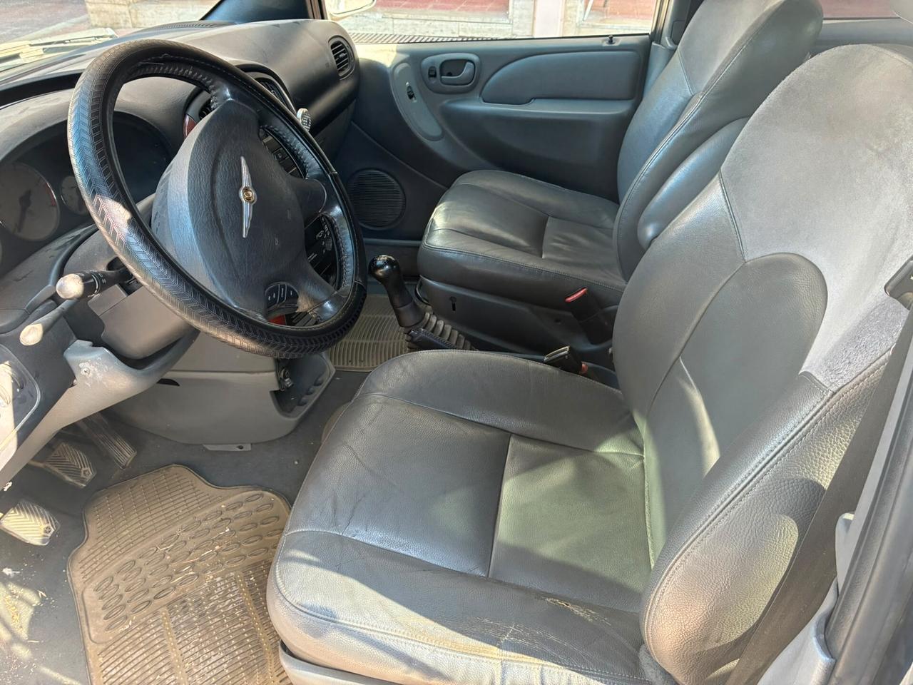 Chrysler Voyager 2.5 CRD cat LX Leather-2005