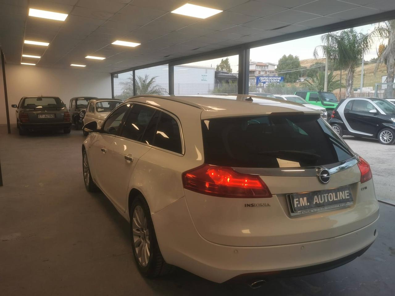 Opel Insignia 2.0 CDTI Sports Tourer aut. Cosmo 2010