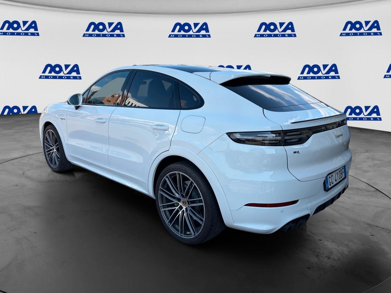 Porsche Cayenne 3.0 V6 E-Hybrid full optional