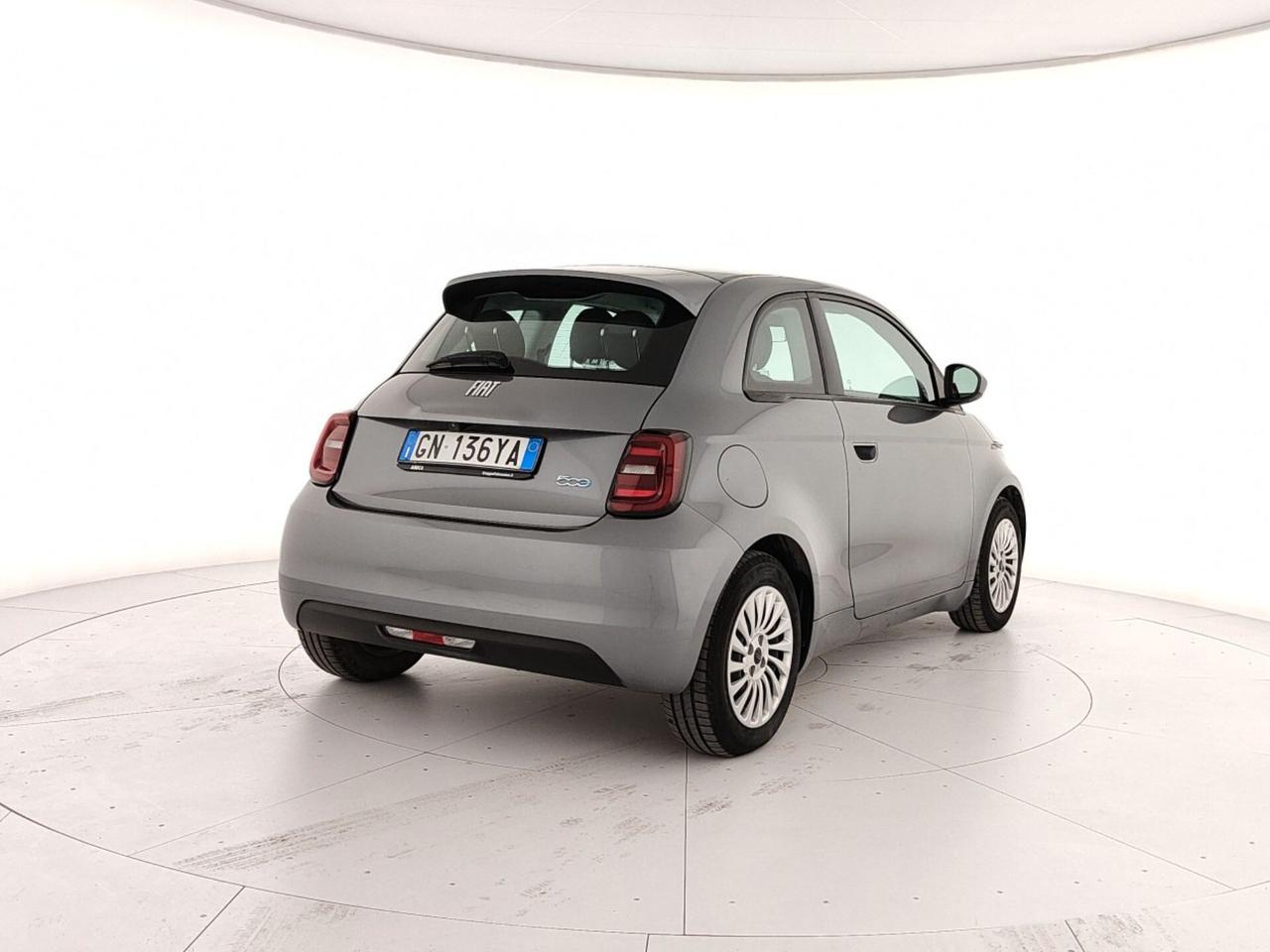 Fiat 500e Berlina 42 kWh