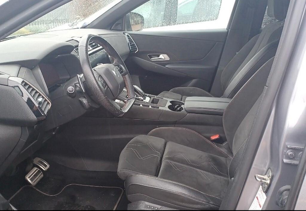 DS 7 CROSSBACK 1.5 BLUEHDI 130CV AUTOM. PERFORMANCE LINE+ ( FARI LED - COCKPIT - NAVI - MIRROR - PDC - TELECAMERA POST. - CERCHI 19 )