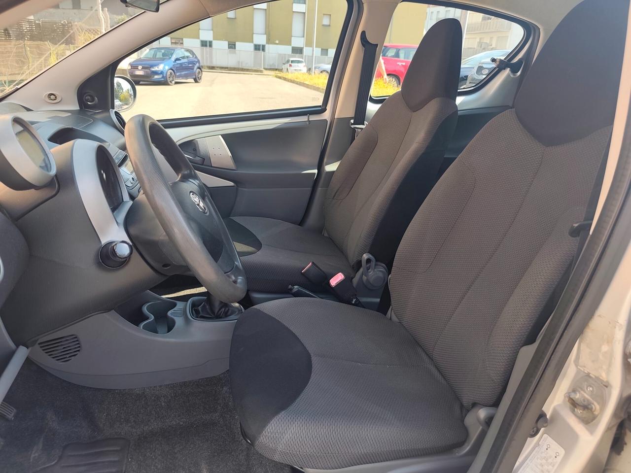 Toyota Aygo 1.0 benzina 5 porte 110 Milà km