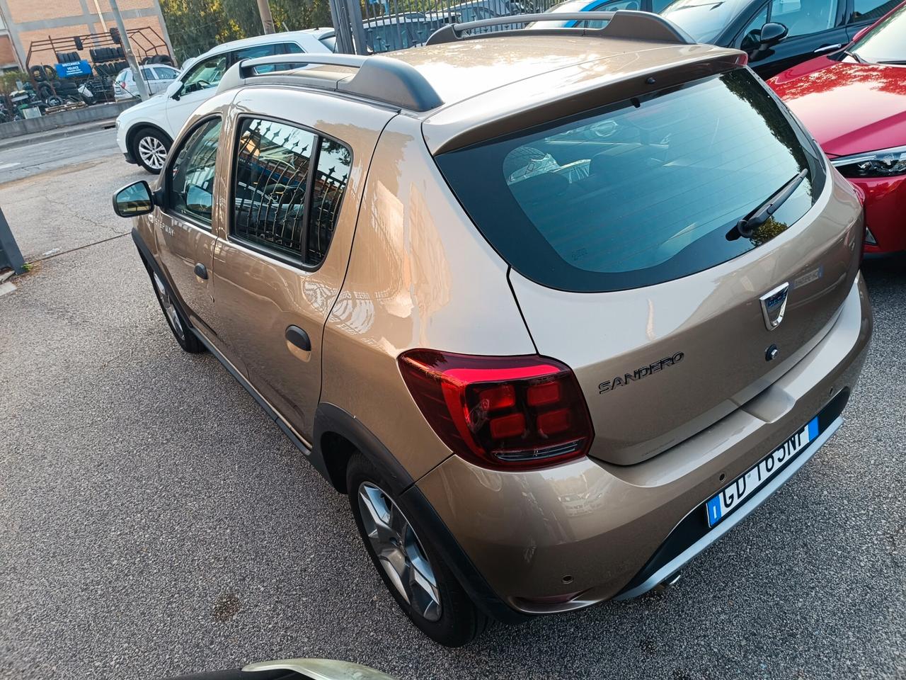Dacia Sandero Stepway 1.0 TCe 100 CV ECO-G Comfort