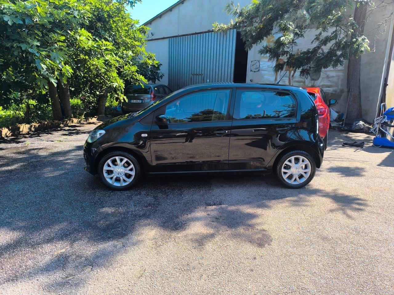 Volkswagen up! 1.0 75 CV 5p. high
