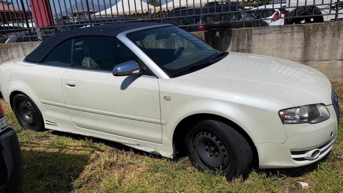 AUDI A4 Cabrio Cabriolet 2.0 TDI motore da sistemare