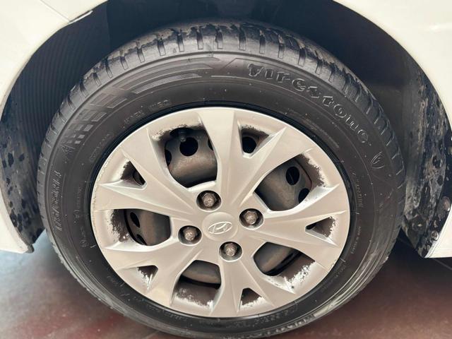 HYUNDAI i10 1.0 MPI Login A/T