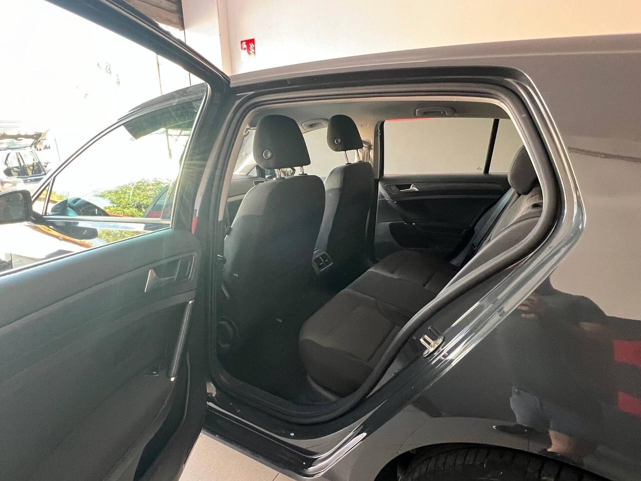 Volkswagen Golf 1.6 TDI 115 CV 5p. Business BlueMotion Technology