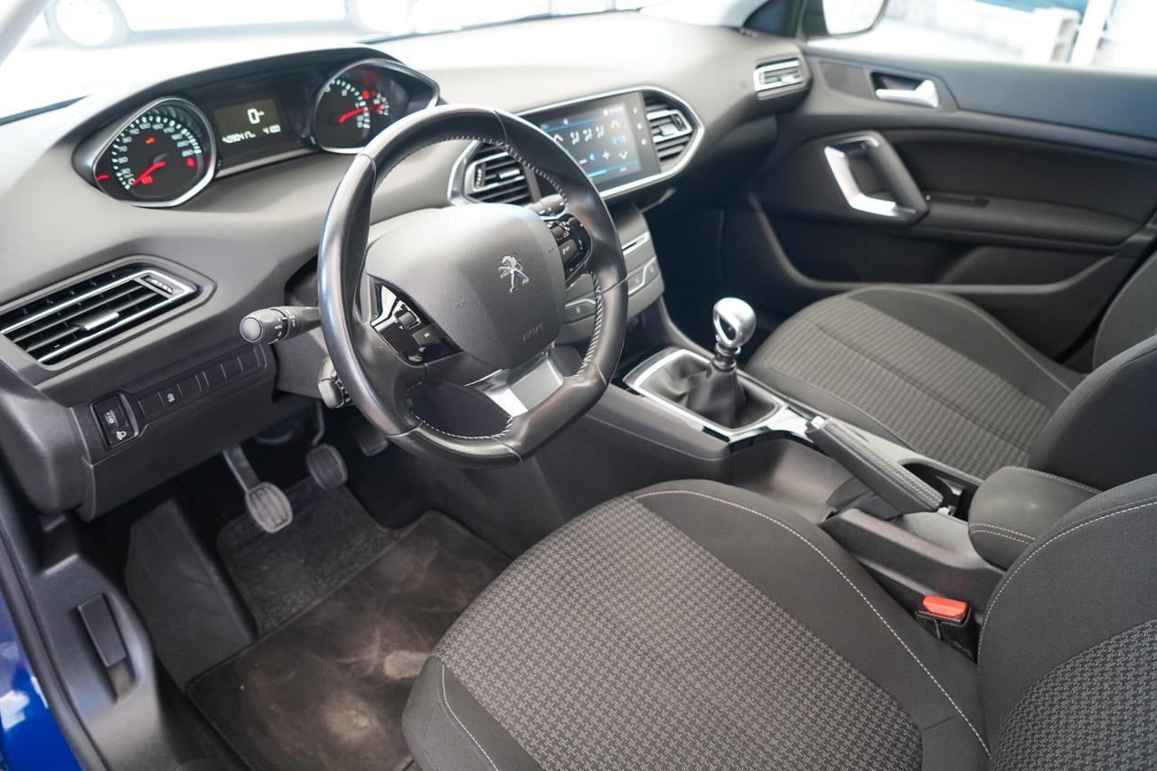 Peugeot 308 BlueHDi 120 Allure - 2017