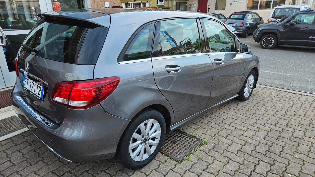 Mercedes-benz B 180 d CAMERA- CAMBIO AUTOMATICO