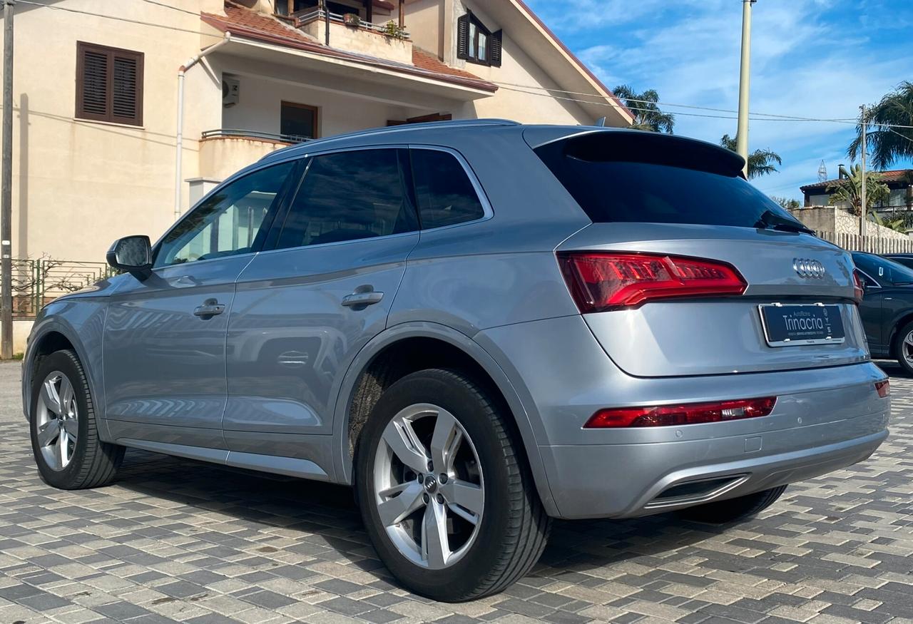 Audi Q5 Design 2.0 TDI 190CV s-tronic quattro 40