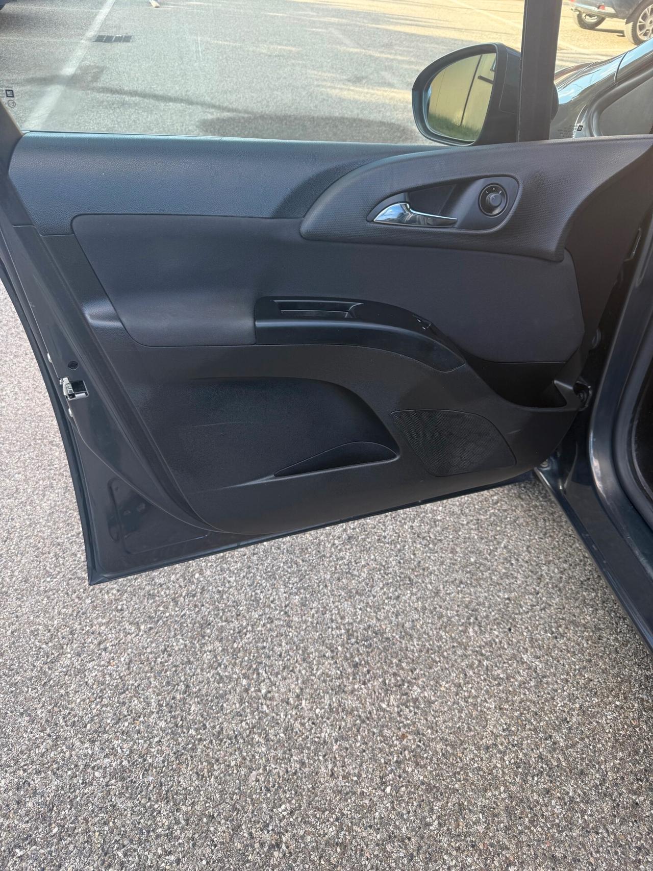 Opel Meriva 1.4 GPL - NEOPATENTATI - 12 MESI DI GARANZIA -