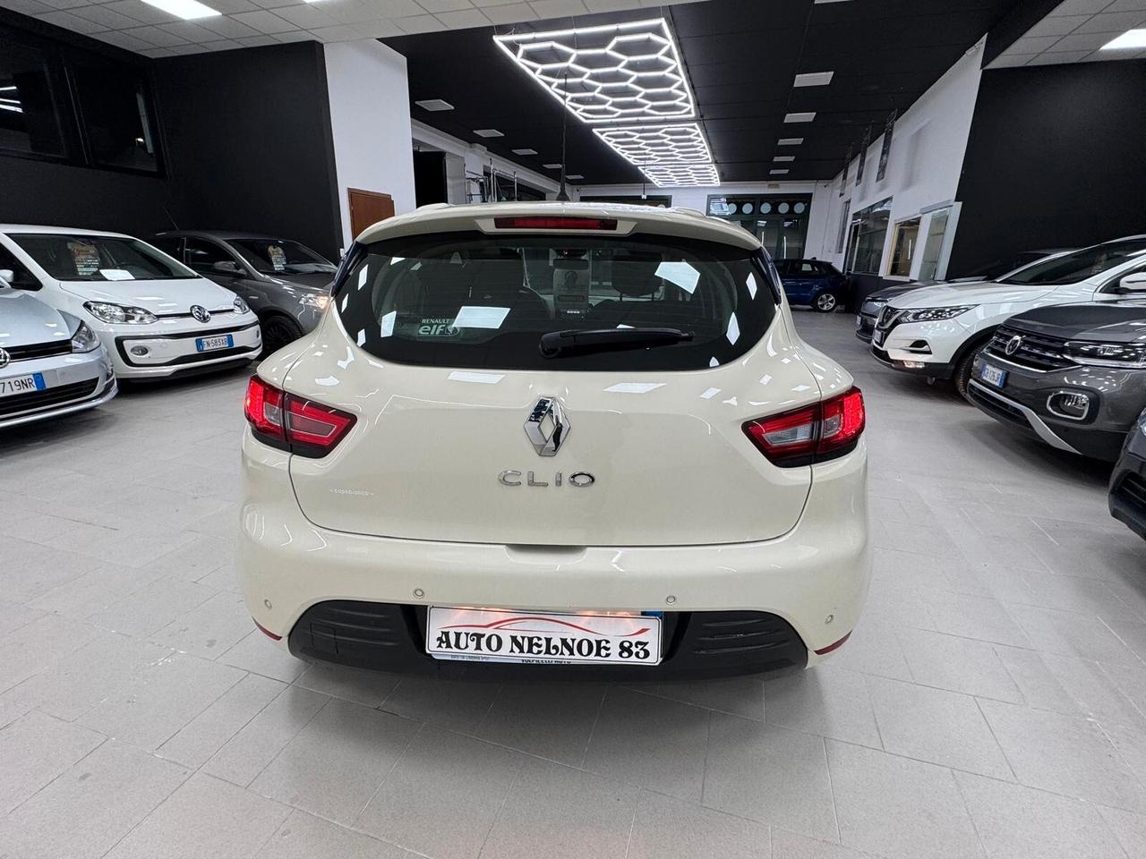 Renault Clio 1.2 75 CV 5 porte Duel