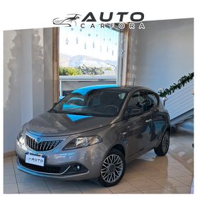 Lancia Ypsilon 1.0 FireFly 5 porte S&S Hybryd Gold