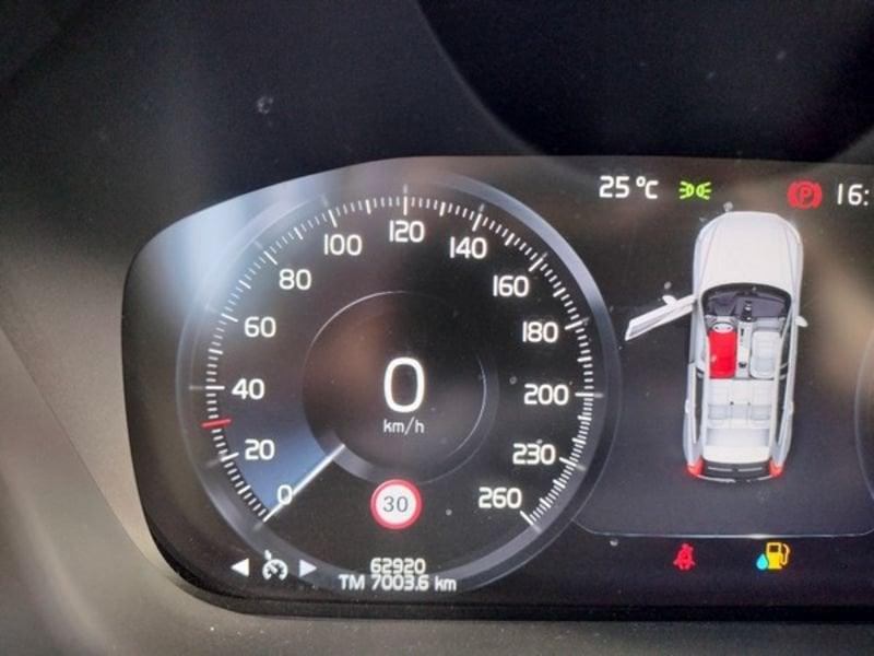 Volvo XC60 XC60 B4 (d) AWD Geartronic Momentum Pro