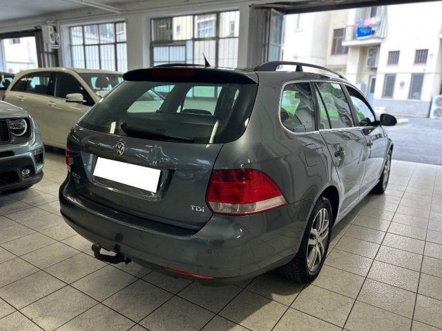 VOLKSWAGEN Golf Var. 1.9 TDI DPF Comfortline + GANCIO TRAINO
